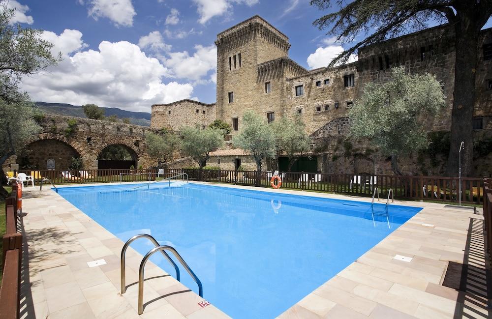 Parador De Jarandilla De La Vera Exterior foto