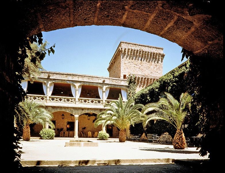 Parador De Jarandilla De La Vera Exterior foto