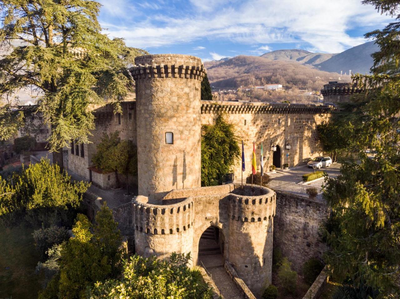 Parador De Jarandilla De La Vera Exterior foto